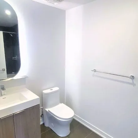 Rent this 3 bed apartment on 15 Holmes Avenue in Toronto, ON M2N 4L8