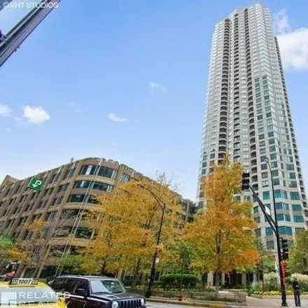 Image 1 - 400 N LA Salle St Unit 1101, Chicago, Illinois, 60654 - Condo for sale