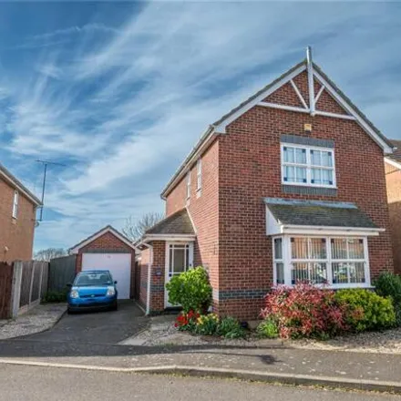 Buy this 3 bed house on Alexandra Road in Great Wakering, SS3 0GN