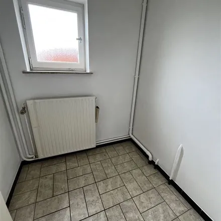 Rent this 2 bed apartment on Rue Maximilien Wattelar 38A in 6040 Charleroi, Belgium