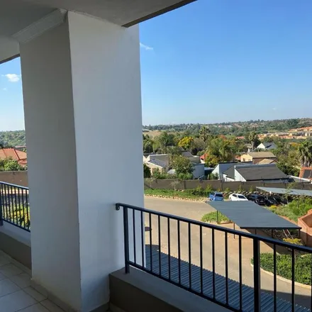 Rent this 2 bed apartment on Dubloon Avenue in Wilgeheuwel, Roodepoort