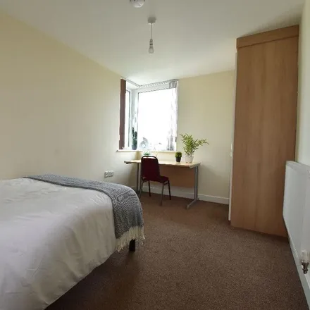 Image 6 - Ecclesall Gate, Hanover Street, Sheffield, S3 7TR, United Kingdom - Apartment for rent