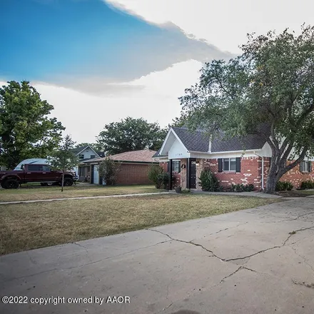 Buy this 4 bed house on 4708 Oregon Trail in Amarillo, TX 79109