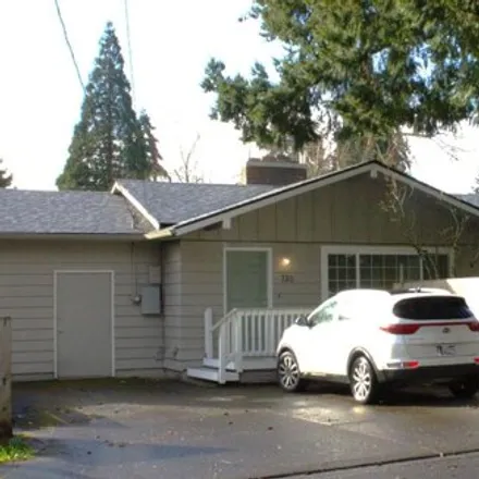 Buy this 5 bed house on 720 Fairview Avenue Southeast in Salem, OR 97302