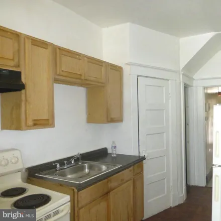 Image 7 - 3001 Belair Road, Baltimore, MD 21213, USA - Townhouse for sale