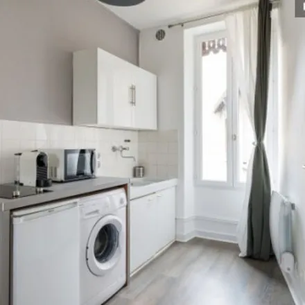 Image 9 - 3 Rue Branly, 69100 Villeurbanne, France - Apartment for rent