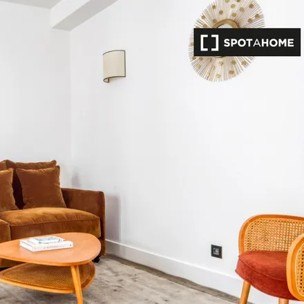 Rent this 2 bed apartment on 13 Rue Tiquetonne in 75002 Paris, France