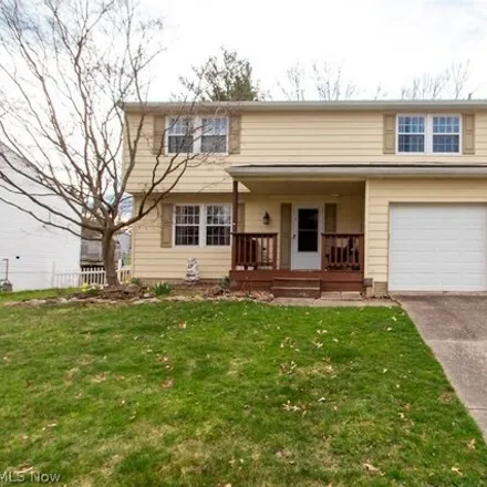 Buy this 4 bed house on 863 Ridgeview Drive in Medina, OH 44256
