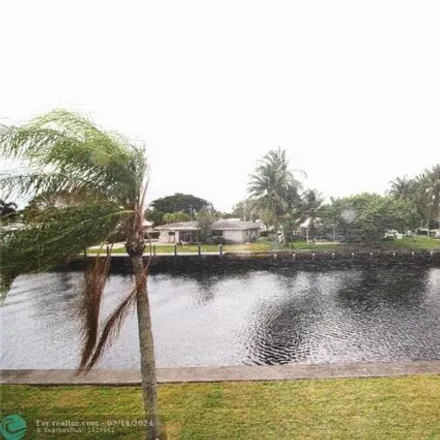 Buy this 2 bed condo on 298 Southeast 6th Avenue in Garden Isles, Pompano Beach