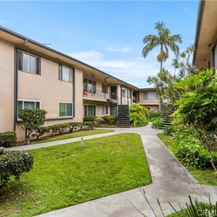 Rent this 1 bed condo on 1807 Greenleaf Street in Santa Ana, CA 92706
