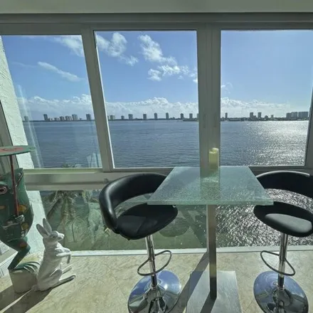 Image 2 - 399 Lake Shore Drive, Lake Park, Palm Beach County, FL 33403, USA - Condo for sale