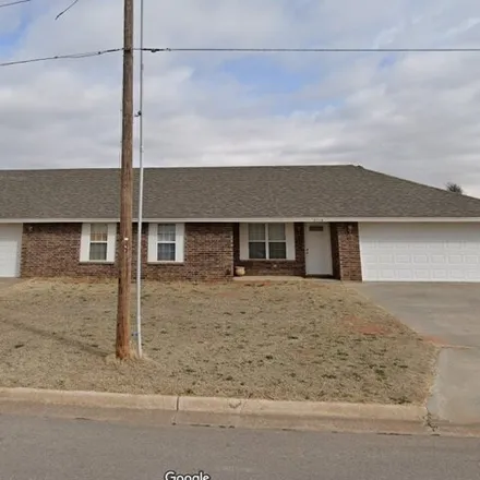 Rent this 3 bed house on 2159 Apple Avenue in Weatherford, OK 73096