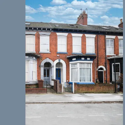 Buy this 5 bed townhouse on Morpeth Street in Hull, HU3 1RG