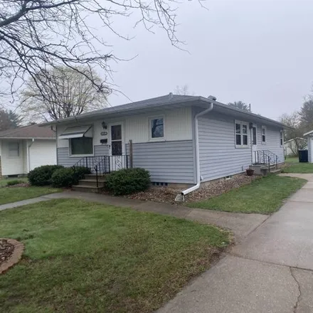 Buy this 3 bed house on 1120 South Cleveland Street in Shawano, WI 54166
