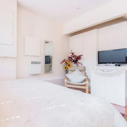 Rent this 1 bed apartment on London in SW18 5PR, United Kingdom