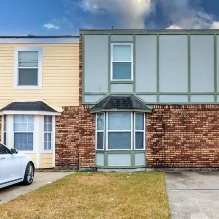 Buy this 2 bed house on 5117 Lakeview Court in New Orleans, LA 70126