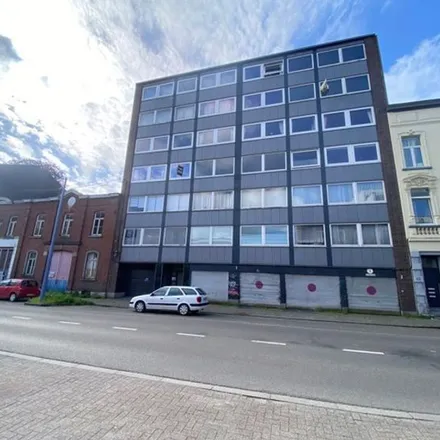 Rent this 1 bed apartment on Rue du Palais 81 in 4800 Verviers, Belgium