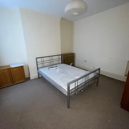 Image 9 - Ash Grove, Liverpool, L15 1ES, United Kingdom - Room for rent