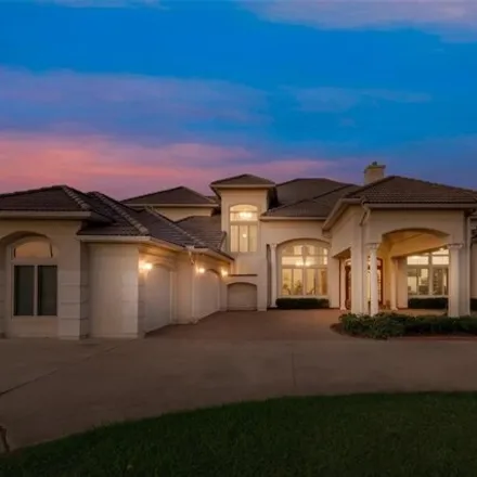 Buy this 5 bed house on 2907 Sonterra Drive in Cedar Hill, TX 75104