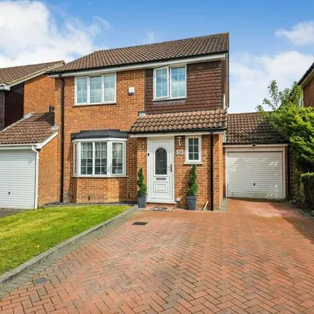 Buy this 3 bed house on 6 Cassia Drive in Reading, RG6 5YH