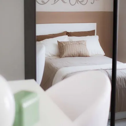Rent this 3 bed room on Viale Sarca in 47, 20125 Milan MI