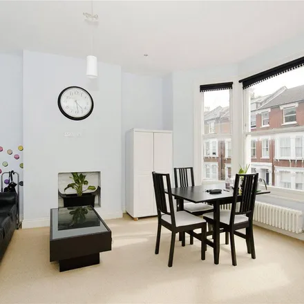 Image 7 - 6 Horsell Road, London, N5 1XR, United Kingdom - Apartment for rent