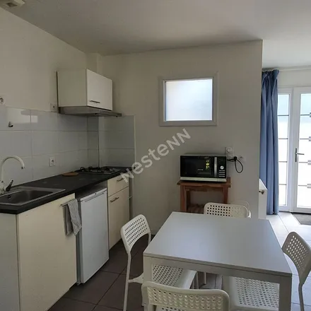 Rent this 1 bed apartment on 11 Avenue Guy de Larigaudie in 44300 Nantes, France