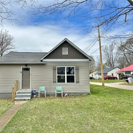 Buy this 2 bed house on 426 Klob Drive in Farmington, MO 63640