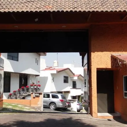 Buy this 4 bed house on Calle Cristóbal Colón in Colonia Tlalcoligia, 14430 Santa Fe