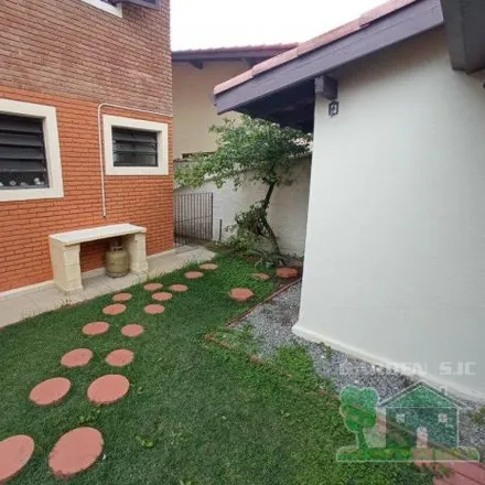 Buy this 3 bed house on Avenida Doutor João Batista Soares de Queiroz Júnior in Jardim das Indústrias, São José dos Campos - SP