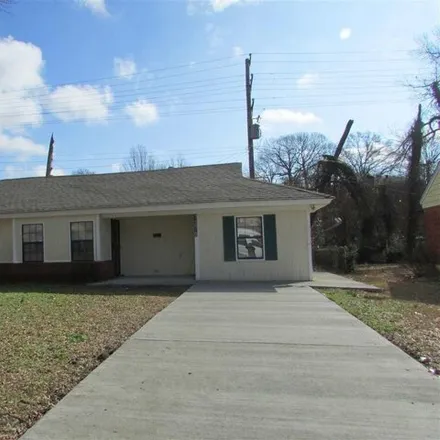 Buy this 3 bed house on 1270 South Greer Street in Memphis, TN 38111