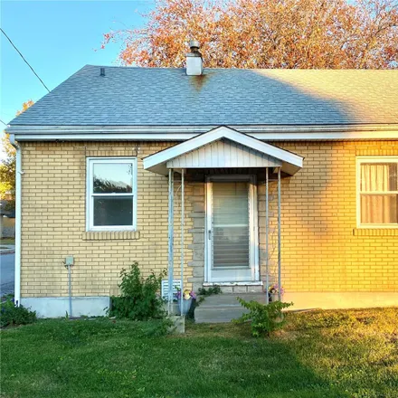 Buy this 2 bed house on 16 North Monroe Street in Millstadt, Saint Clair County