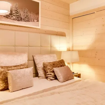 Rent this 4 bed apartment on Rte de Saint-Bon in 73120 Courchevel, France