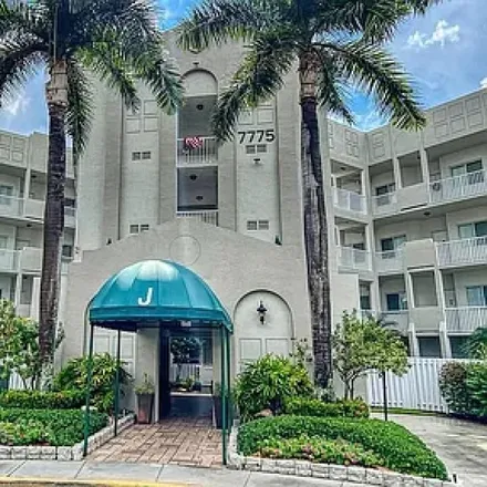 Image 2 - 7775 Southampton Terrace, Tamarac, FL 33321, USA - Condo for sale