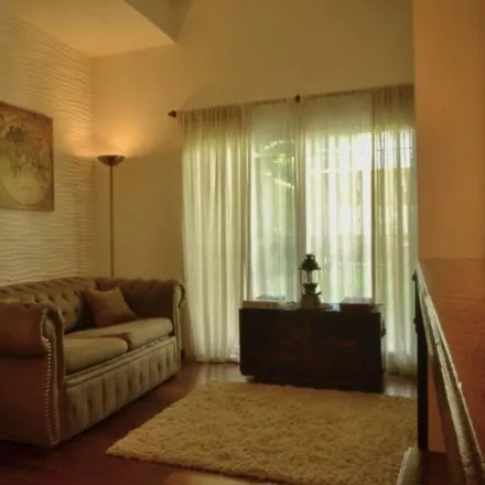 Buy this 4 bed house on Escuela Primaria Común 06 Manuel Dorrego in Besares 2990, Saavedra