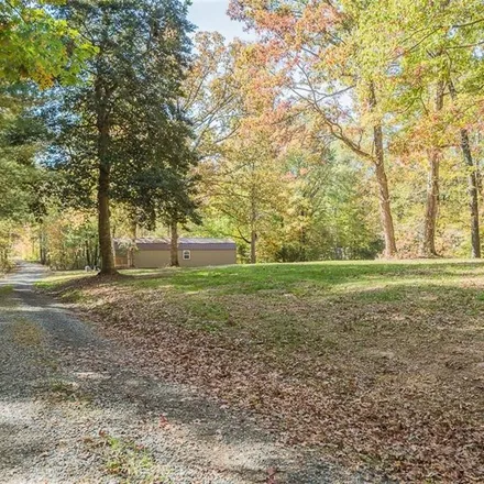Image 4 - 699 Iseley School Road, Green Acres, Alamance County, NC 27217, USA - House for sale