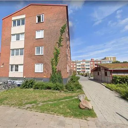 Rent this 2 bed apartment on Ti amo in Norra Grängesbergsgatan 2, 214 44 Malmo
