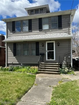 Rent this 3 bed house on 888 Dan Street in Akron, OH 44310