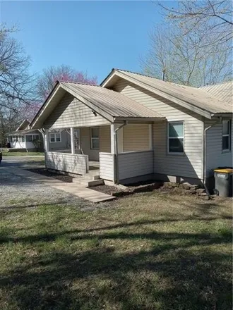 Rent this 2 bed house on 110 South Centennial Avenue in West Fork, Washington County