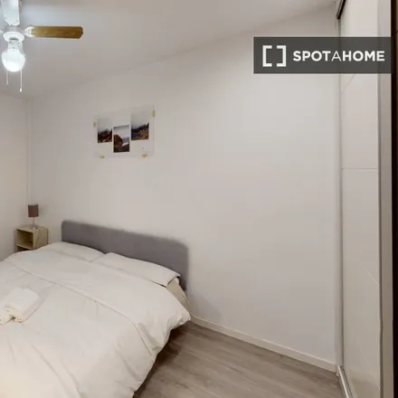 Rent this 5 bed room on Madrid in Avenida de Brasil, 28020 Madrid