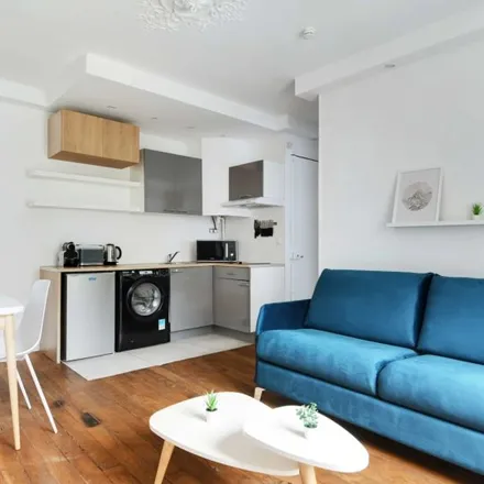 Rent this 1 bed apartment on Traiteur Lin's in Passage Bir-Hakeim, 94160 Saint-Mandé