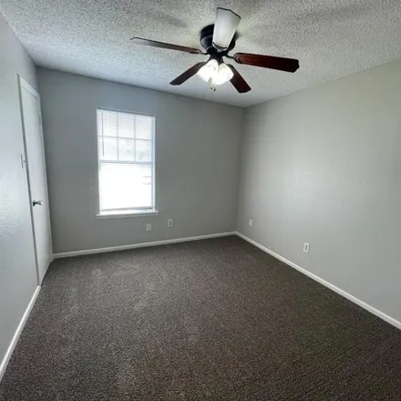 Image 4 - 206 Elkhart Avenue, Lubbock, TX 79416, USA - House for rent