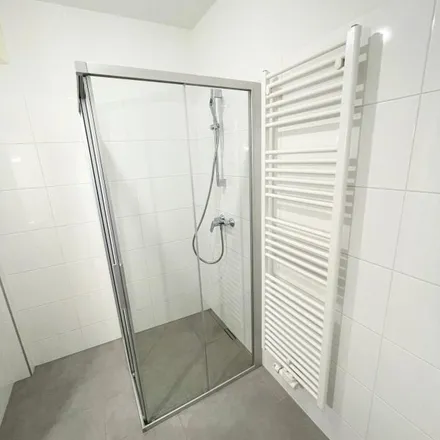 Rent this 3 bed apartment on Handelstraße 10 in 8020 Graz, Austria