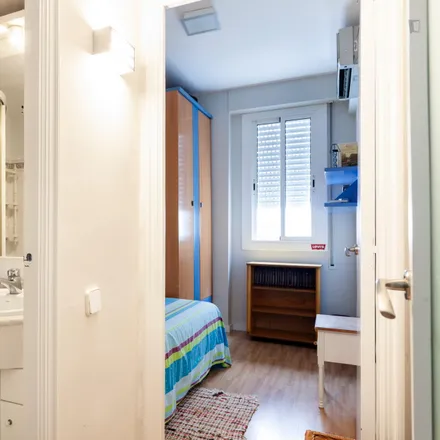 Image 4 - Carrer de Mallorca, 410, 08013 Barcelona, Spain - Room for rent