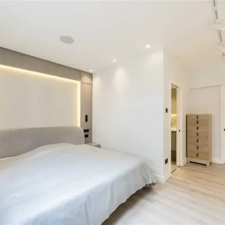 Image 2 - Cromwell Road, Myatt's Fields, London, SW9 7AR, United Kingdom - Apartment for rent