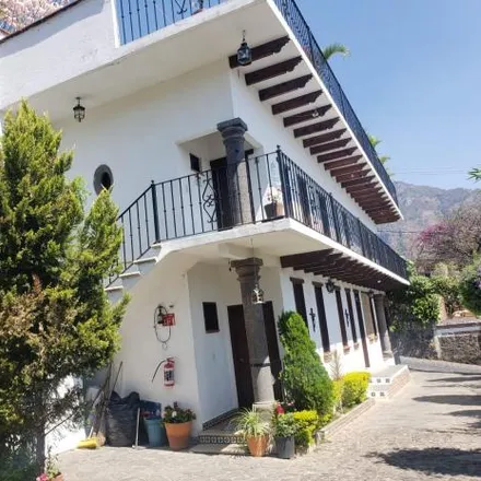 Buy this 8 bed house on unnamed road in 62520 Tepoztlán, MOR