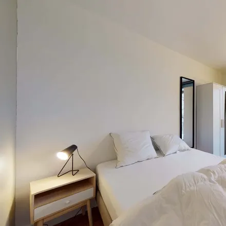 Rent this 5 bed room on Bâtiment G in Sentier du Mouton, 91120 Palaiseau