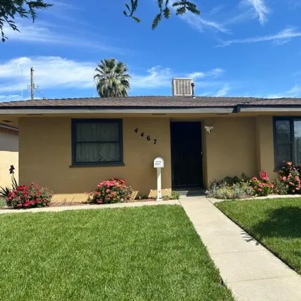 Buy this 2 bed house on 4499 East Brentwood Avenue in Fresno County, CA 93703