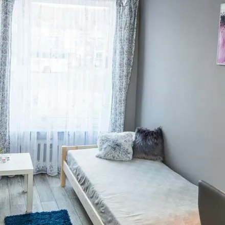 Rent this 3 bed apartment on Generała Tadeusza Bora-Komorowskiego 85A in 80-377 Gdansk, Poland