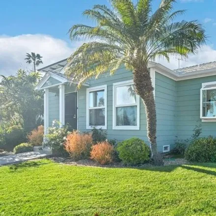 Buy this 3 bed house on 1212 Diamond Street in San Diego, CA 92109